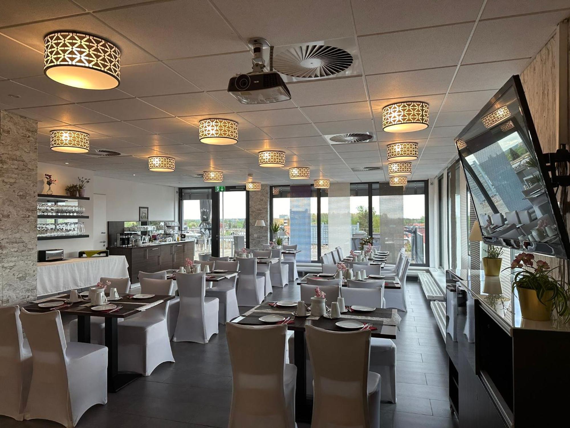 Hotel Efcannos 3*